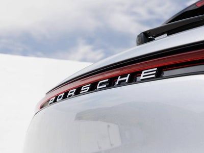 2026 Porsche Macan Macan