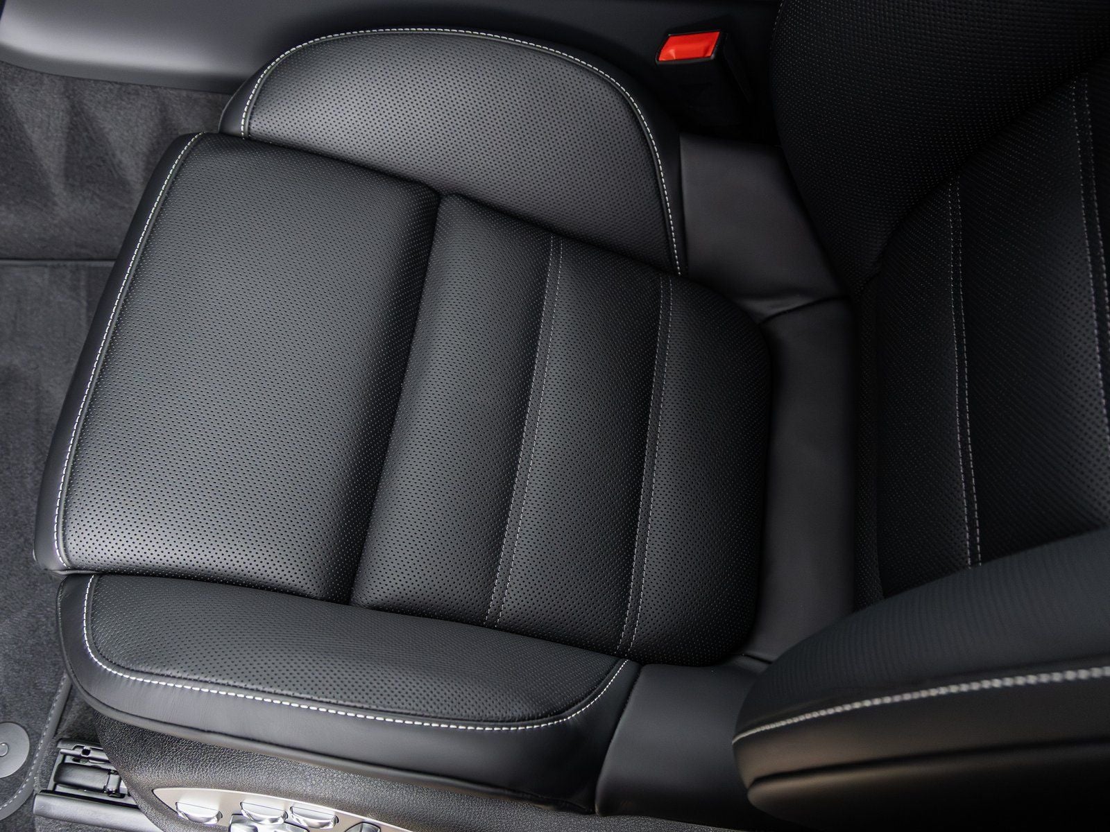 2026 Porsche Macan Macan T