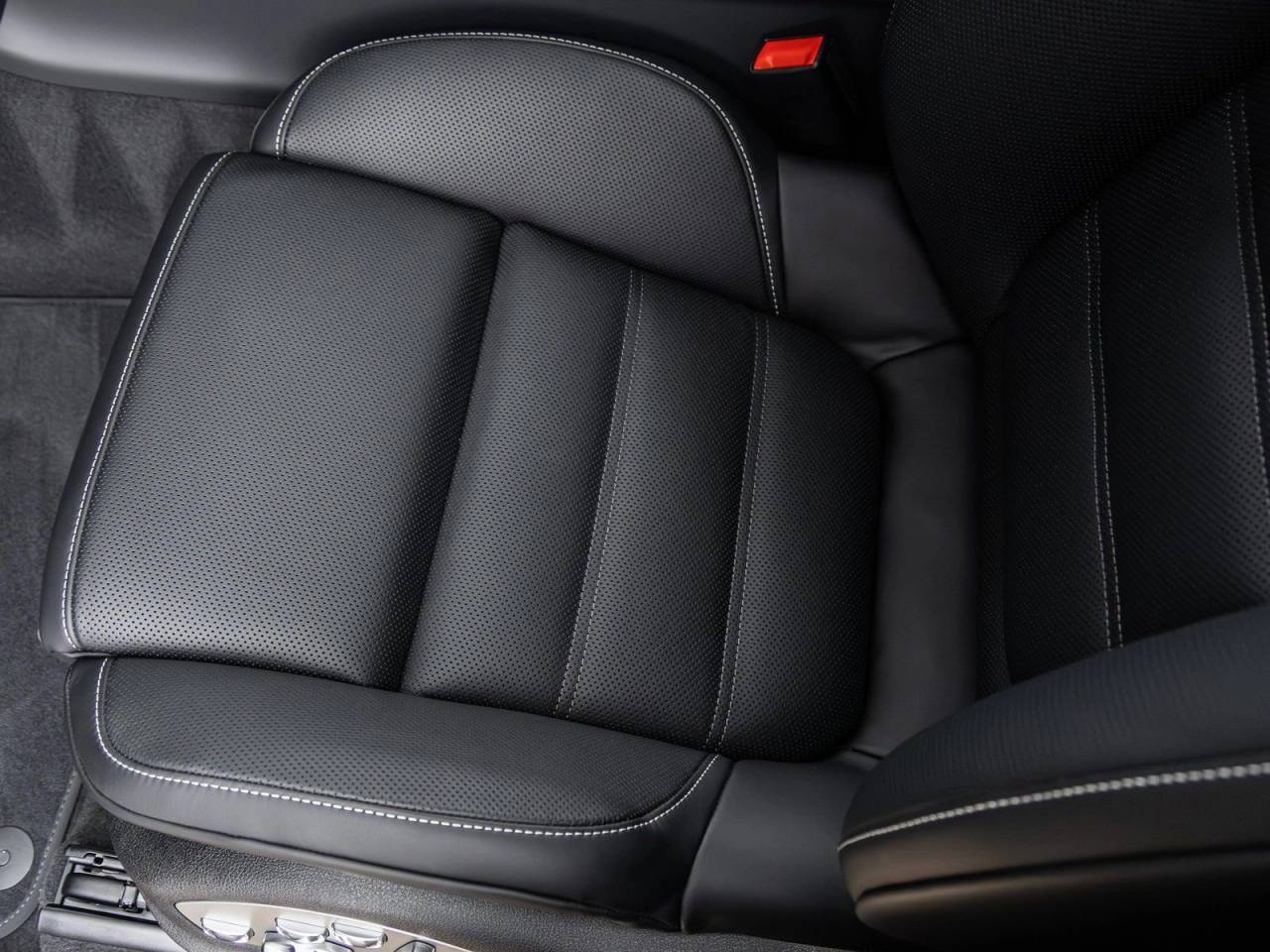 2026 Porsche Macan Macan T