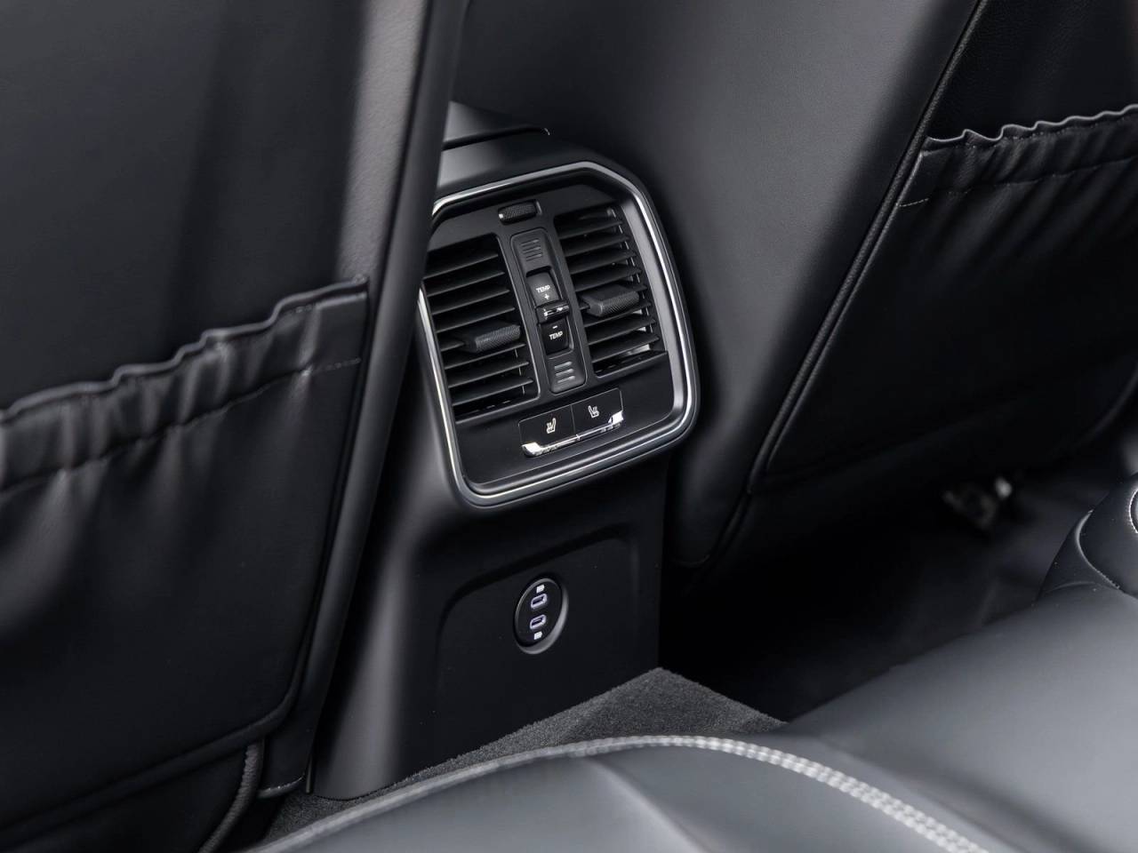 2026 Porsche Macan Macan T