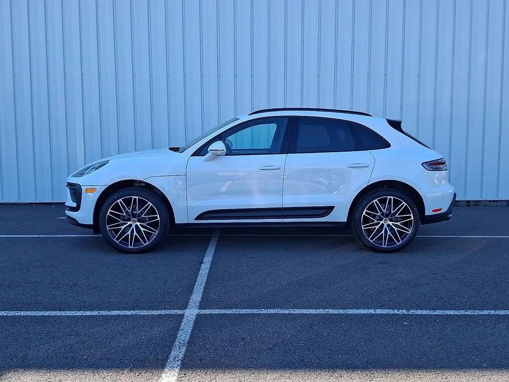 2026 Porsche Macan Macan