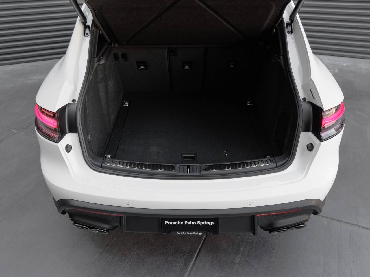 2026 Porsche Macan Macan