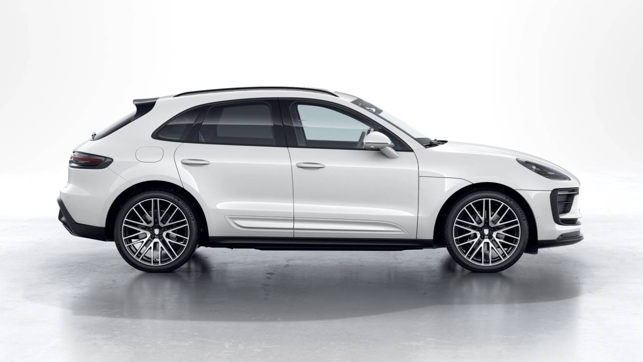 2026 Porsche Macan Base