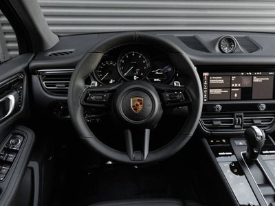 2026 Porsche Macan Macan