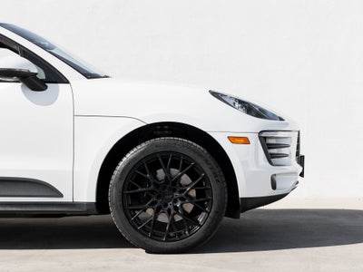 2018 Porsche Macan Macan