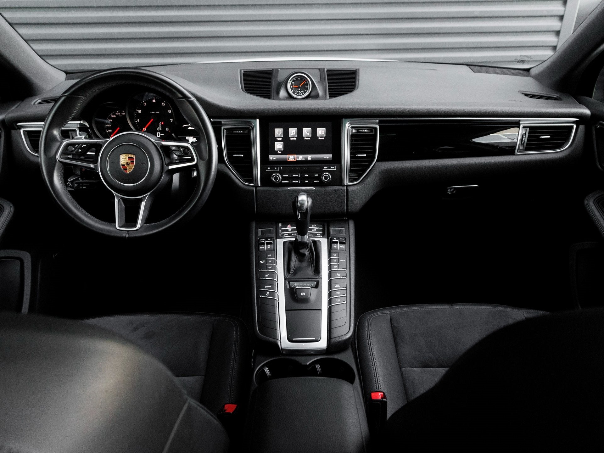 2018 Porsche Macan Macan