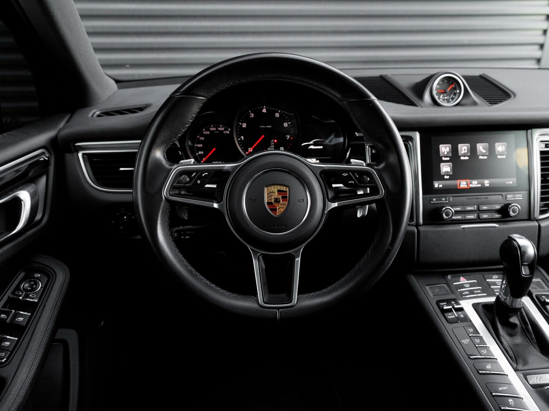 2018 Porsche Macan Macan