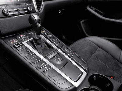 2018 Porsche Macan Macan