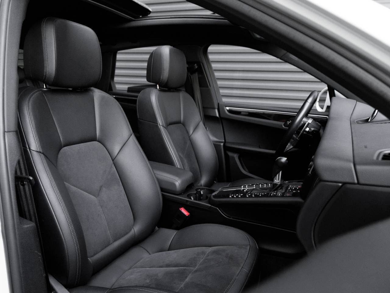 2018 Porsche Macan Macan