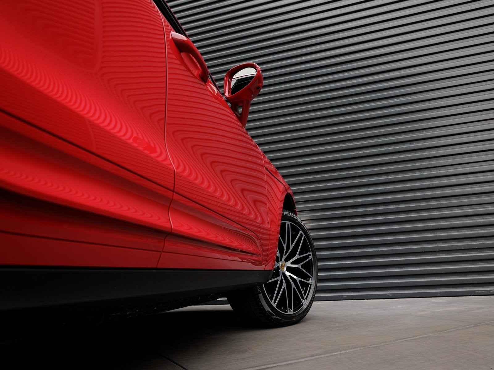 2025 Porsche Macan Base