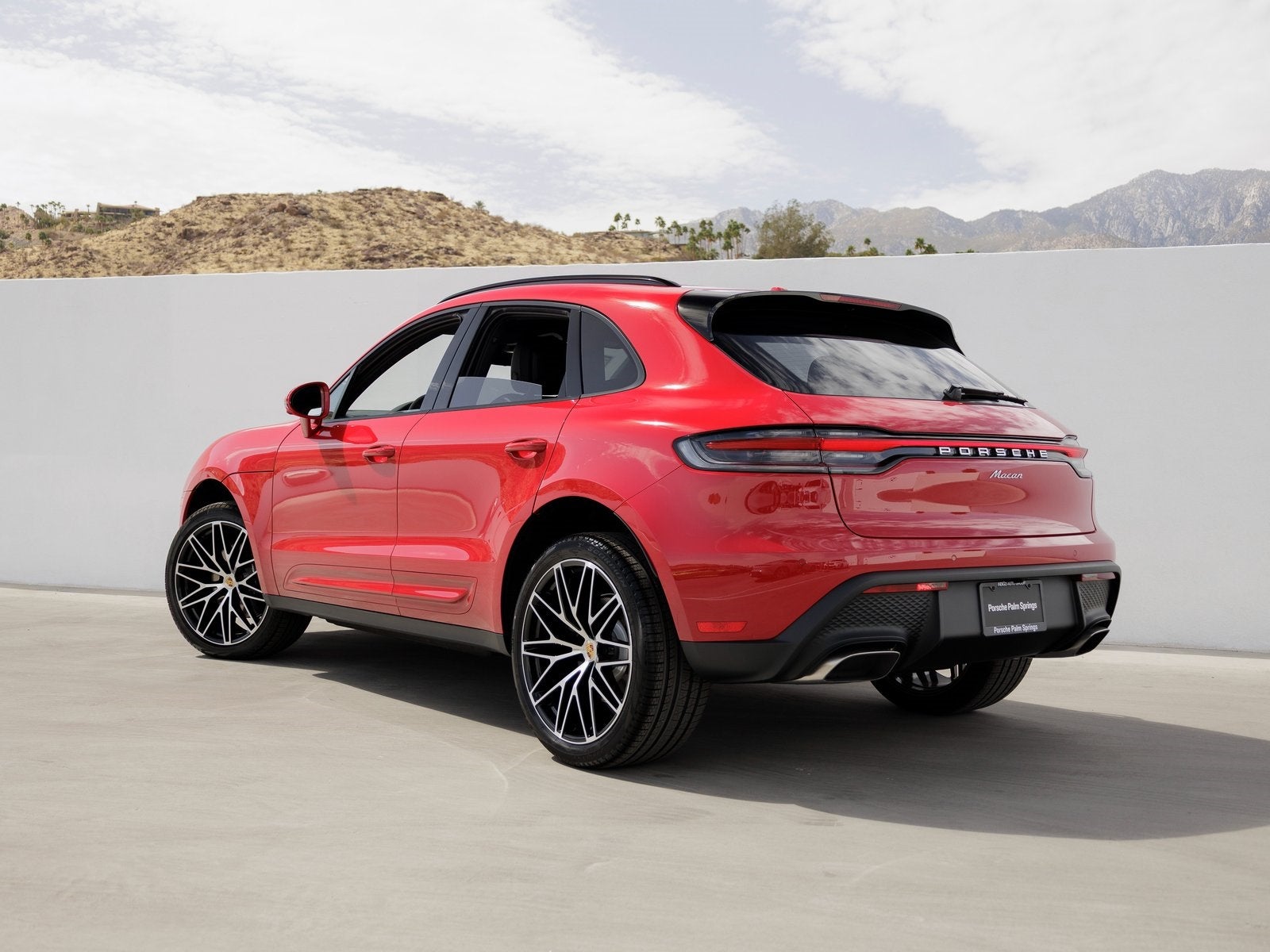 2025 Porsche Macan Base