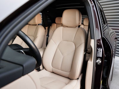 2025 Porsche Macan Macan