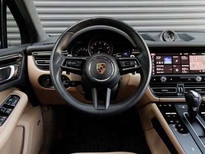 2025 Porsche Macan Macan