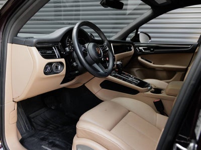 2025 Porsche Macan Macan