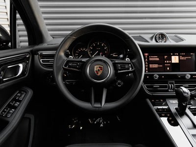 2026 Porsche Macan Macan