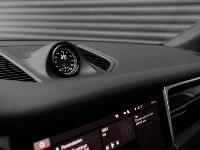 2026 Porsche Macan Macan