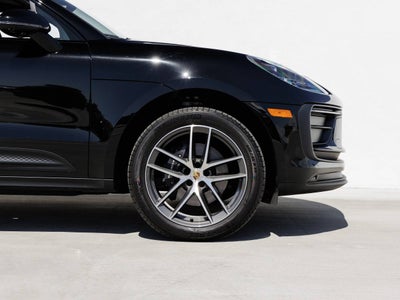 2026 Porsche Macan Macan
