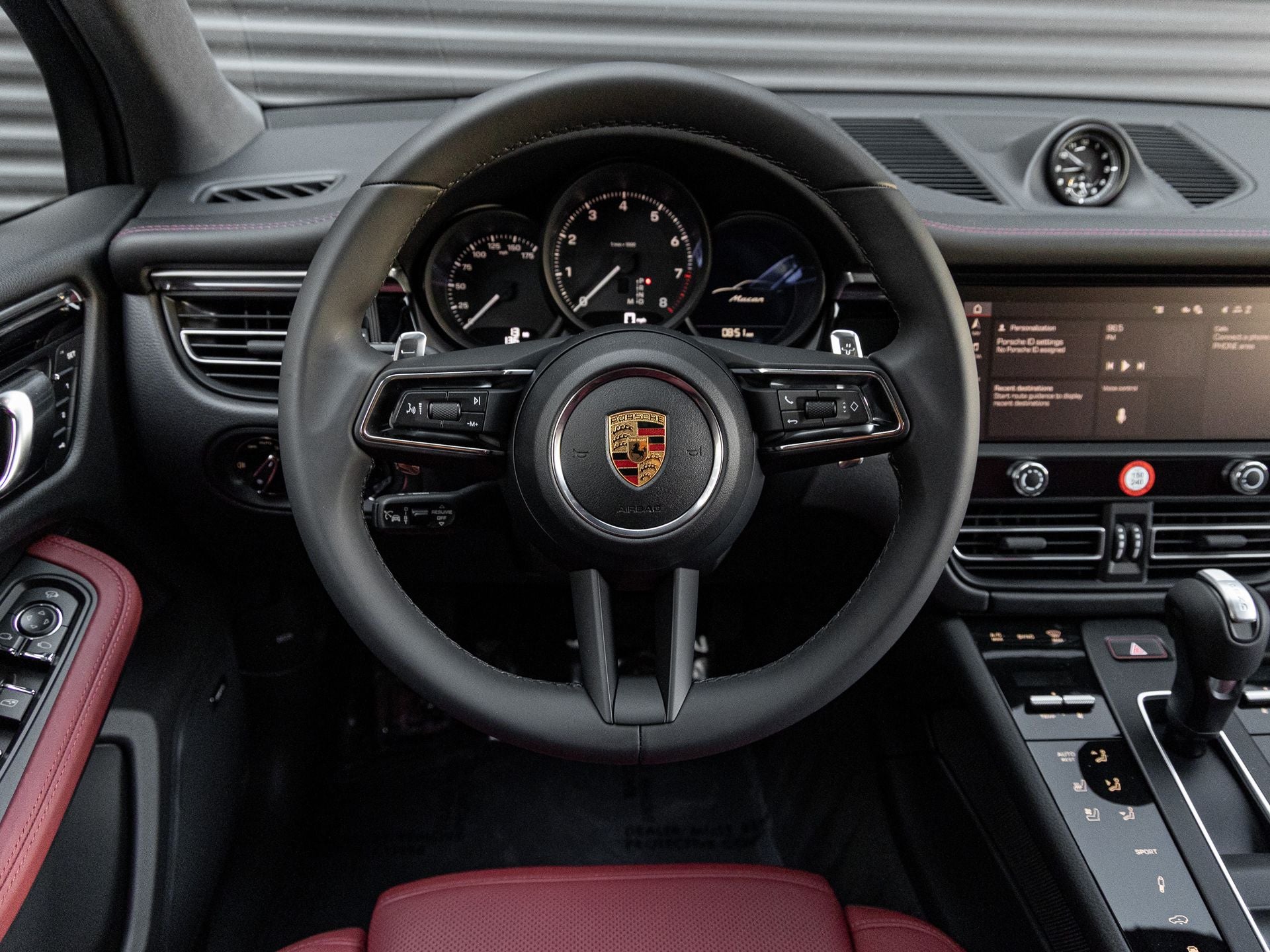 2026 Porsche Macan Macan