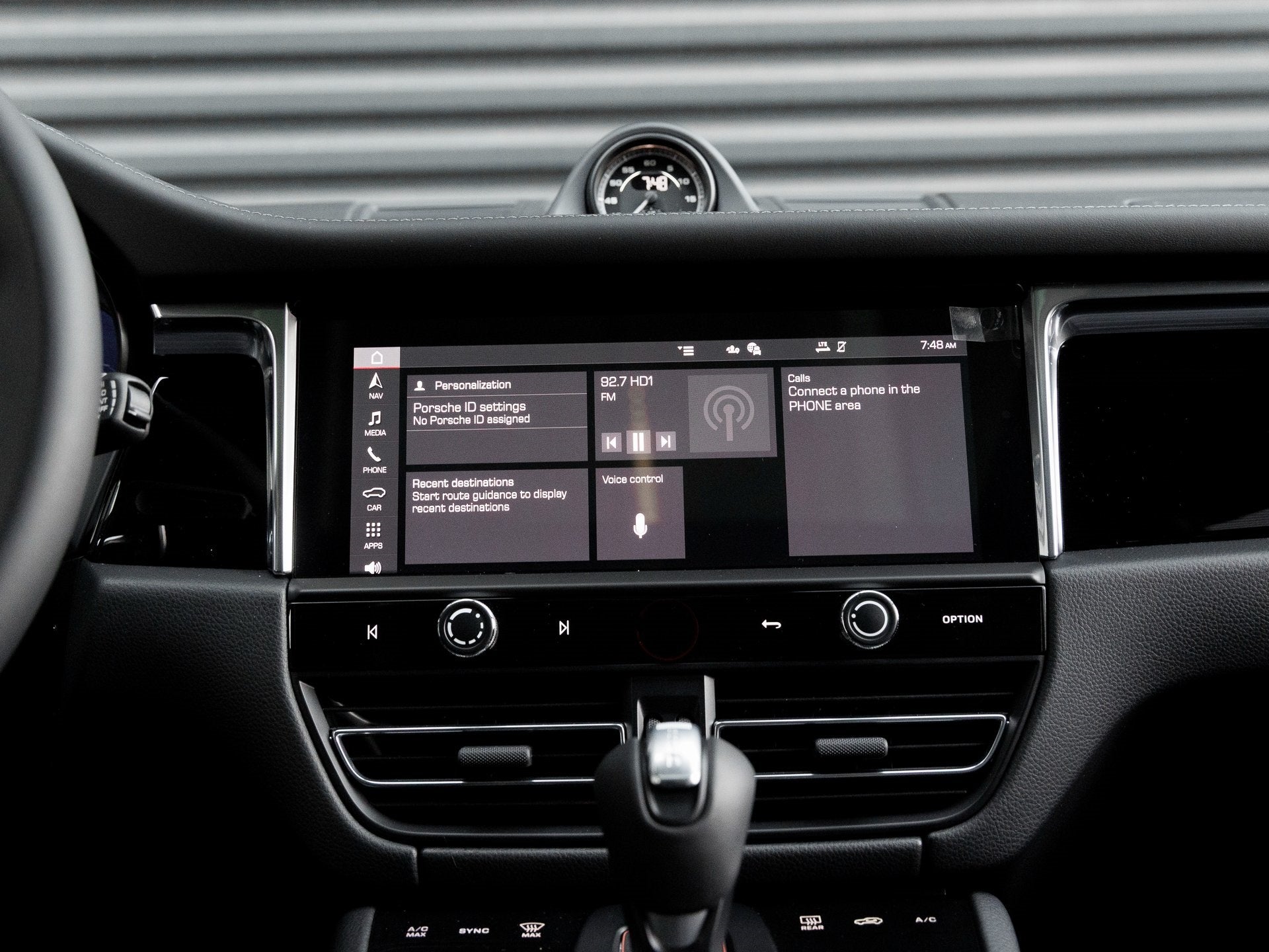 2026 Porsche Macan Macan T