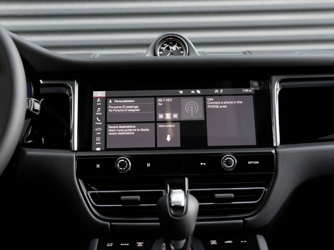 2026 Porsche Macan Macan T