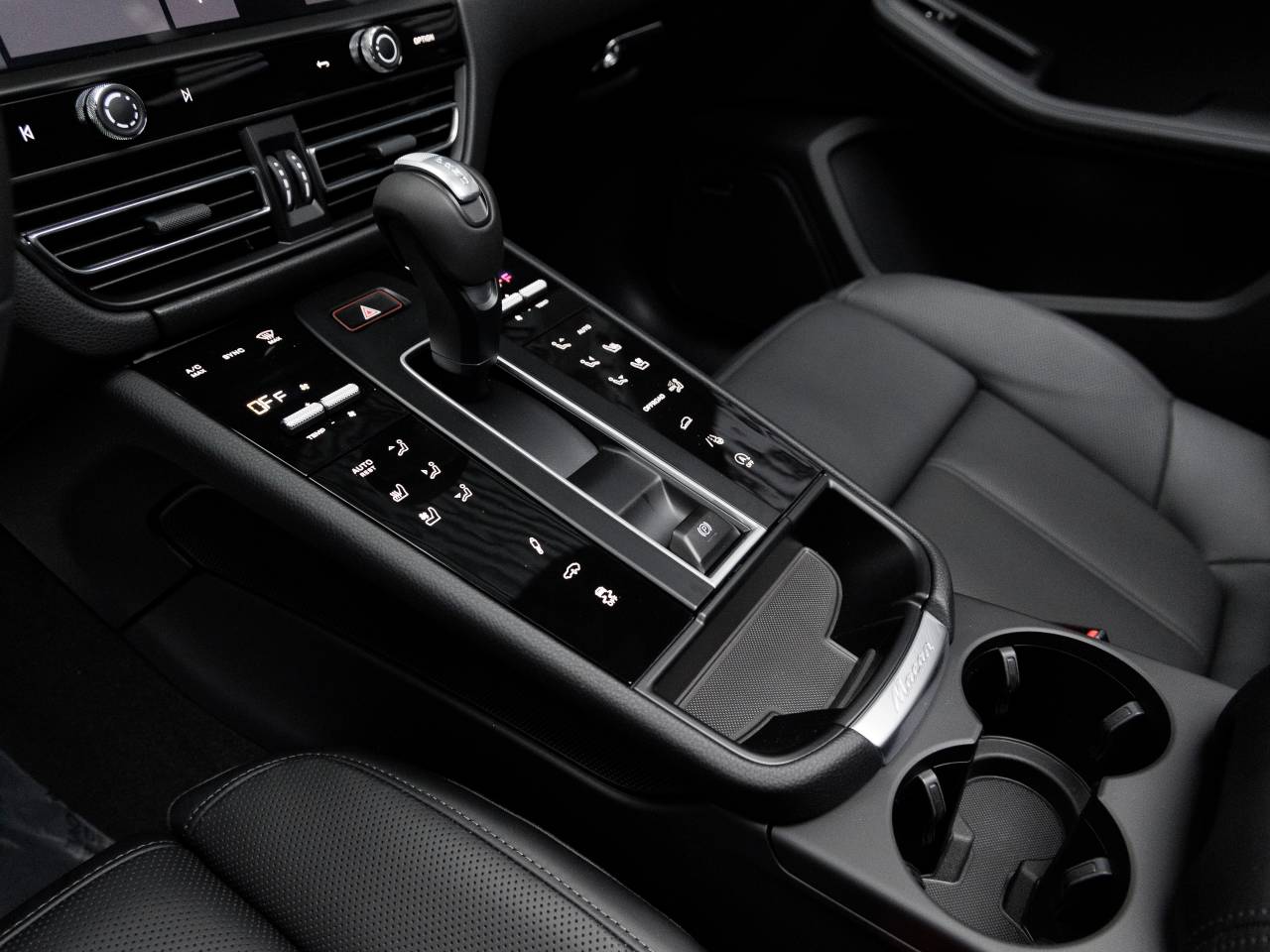 2026 Porsche Macan Macan T