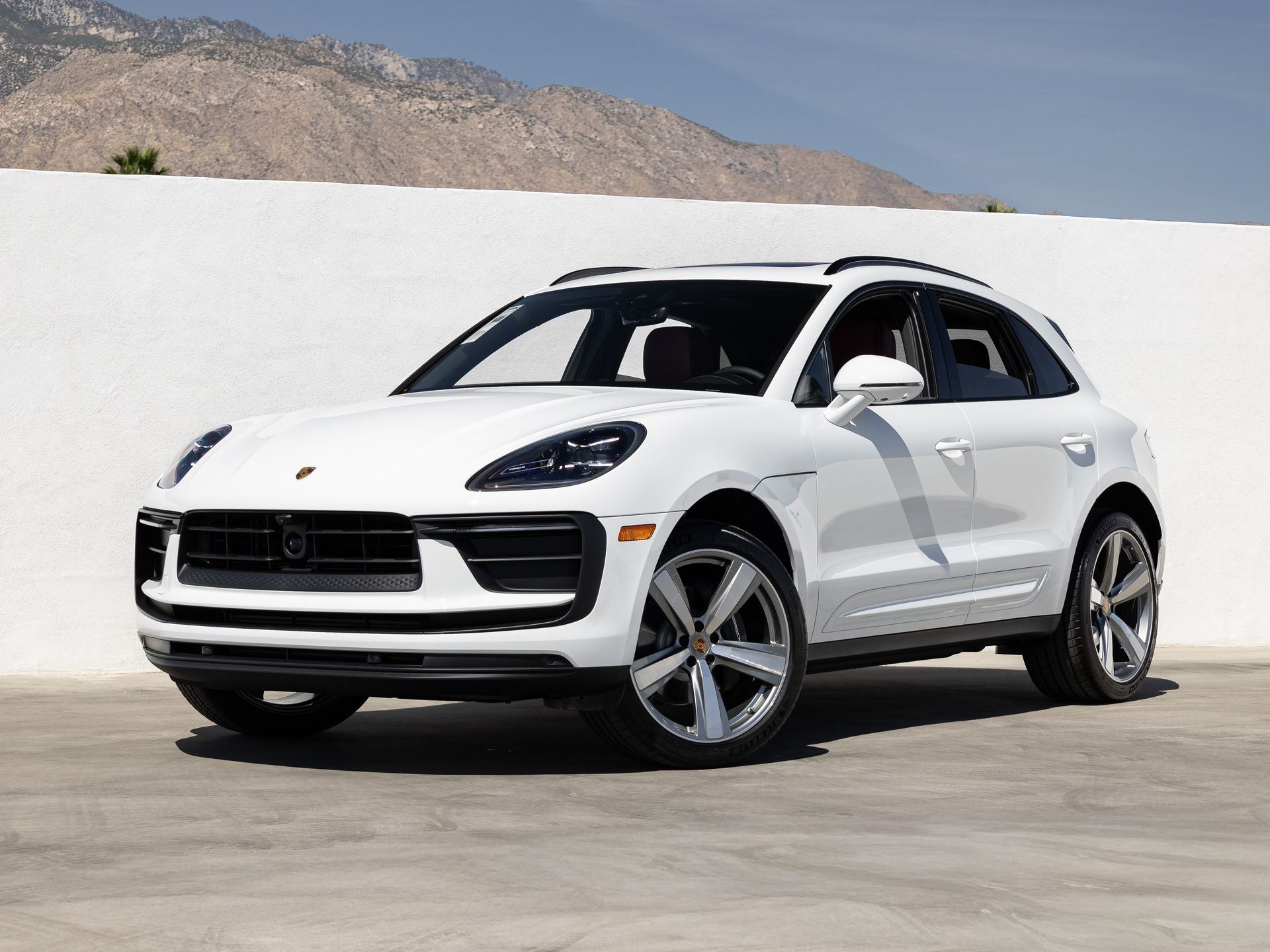 2026 Porsche Macan Base