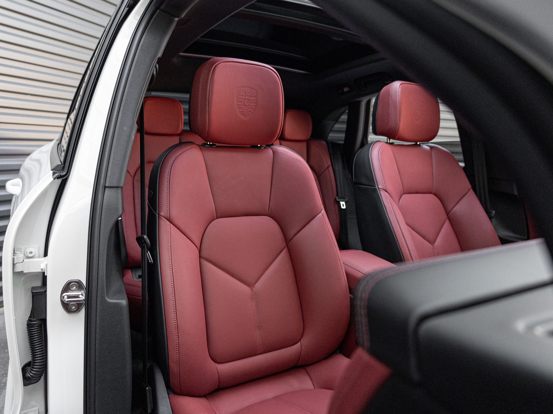 2026 Porsche Macan Base