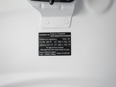 2026 Porsche Macan Base