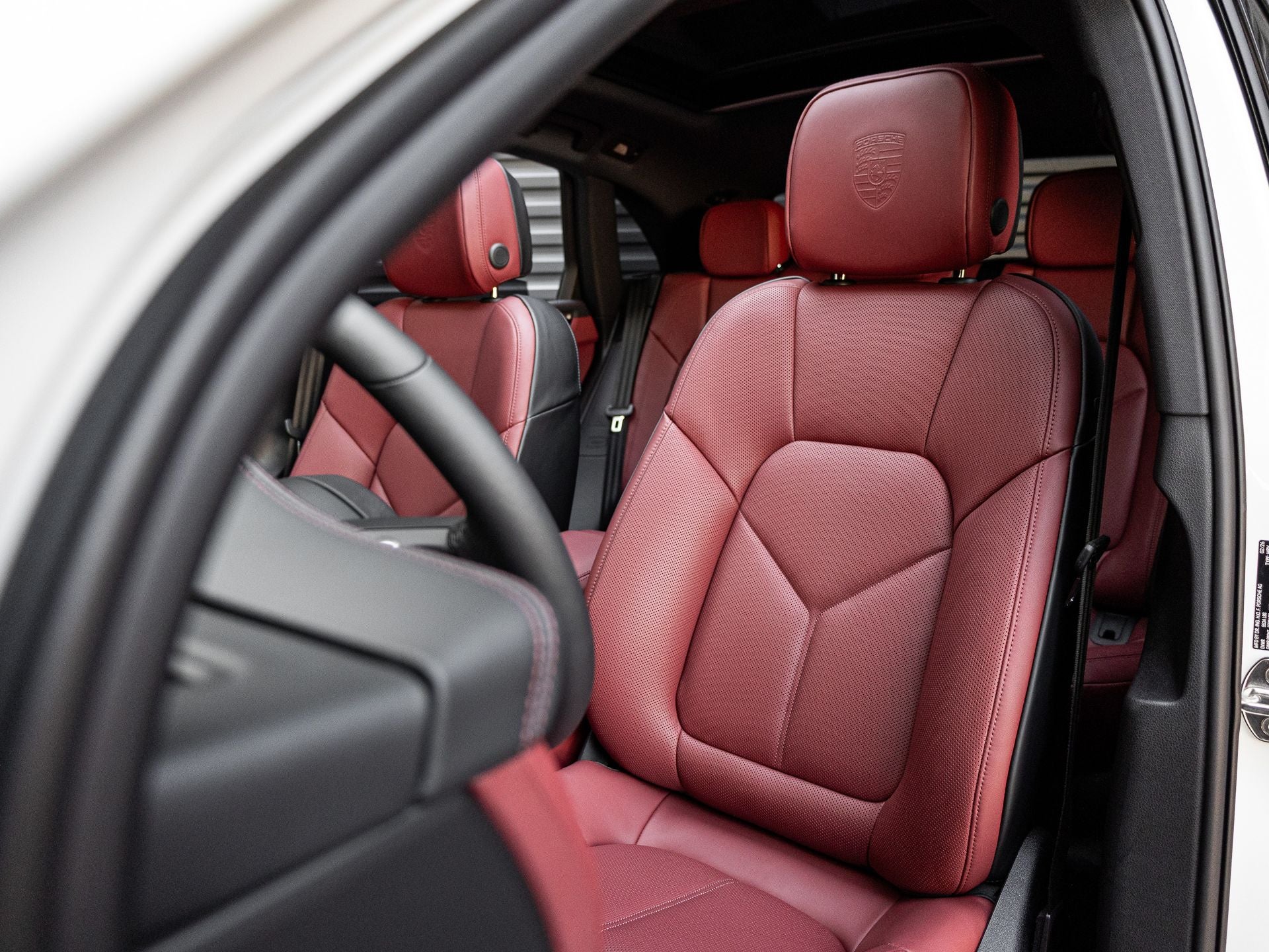 2026 Porsche Macan Base