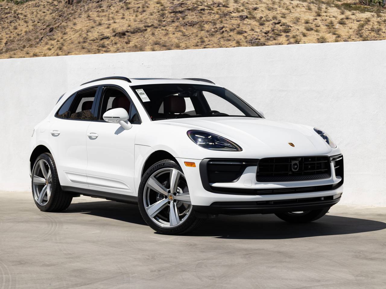 2026 Porsche Macan Base