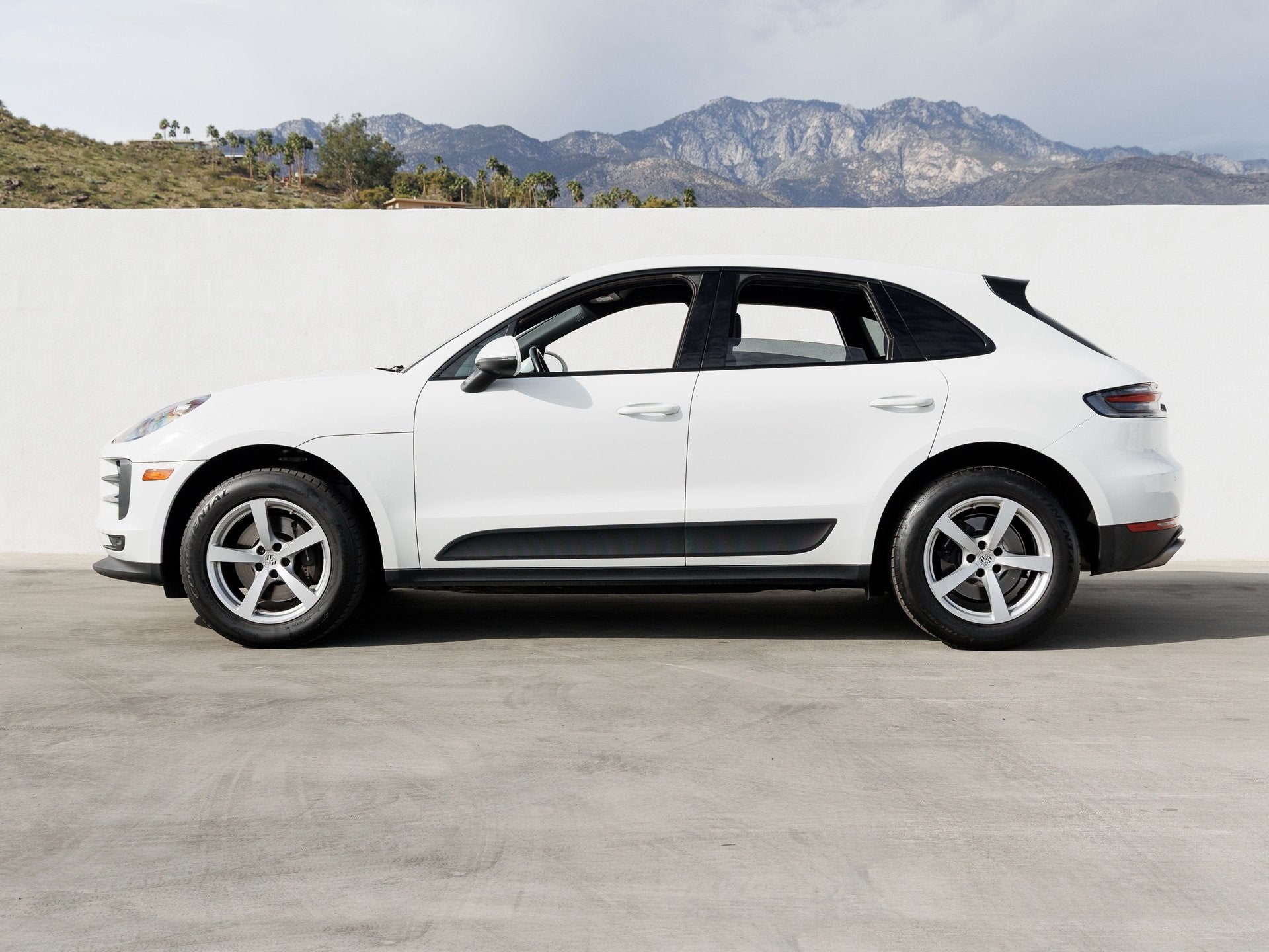2019 Porsche Macan Macan