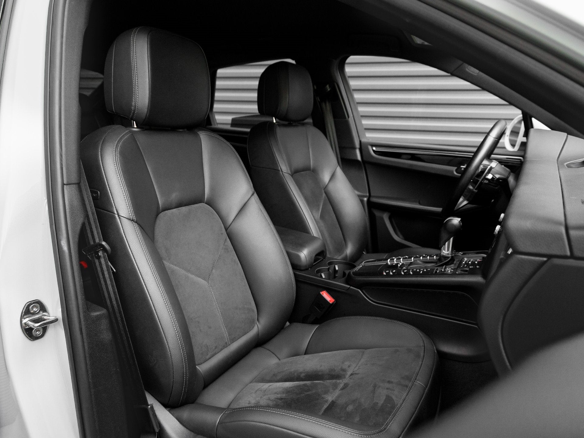 2019 Porsche Macan Macan