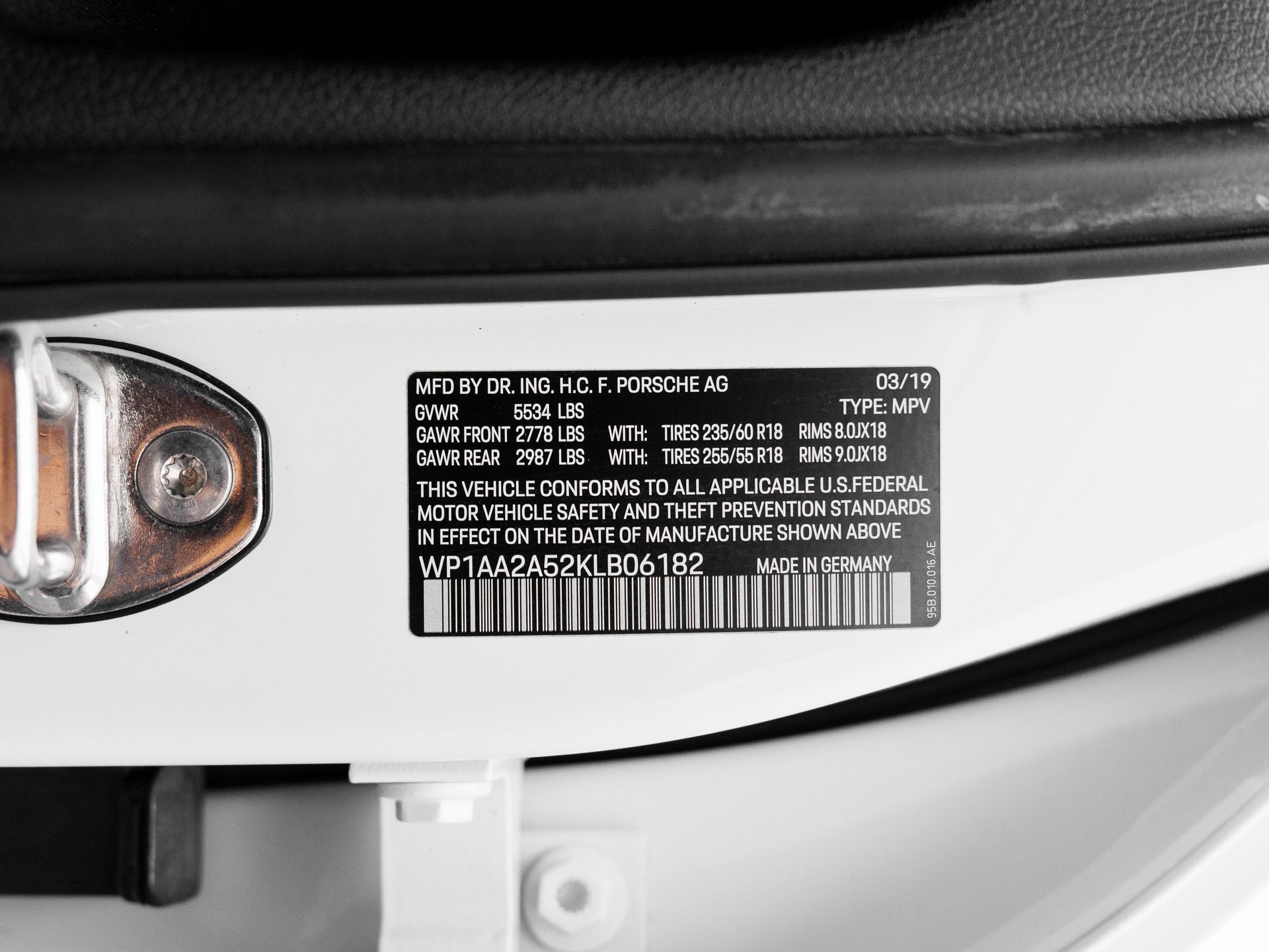 2019 Porsche Macan Macan