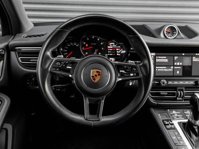 2019 Porsche Macan Macan