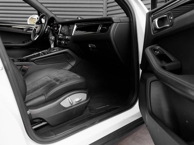 2019 Porsche Macan Macan