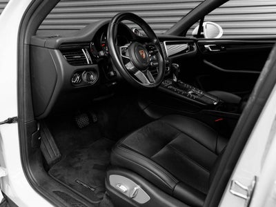 2019 Porsche Macan Macan