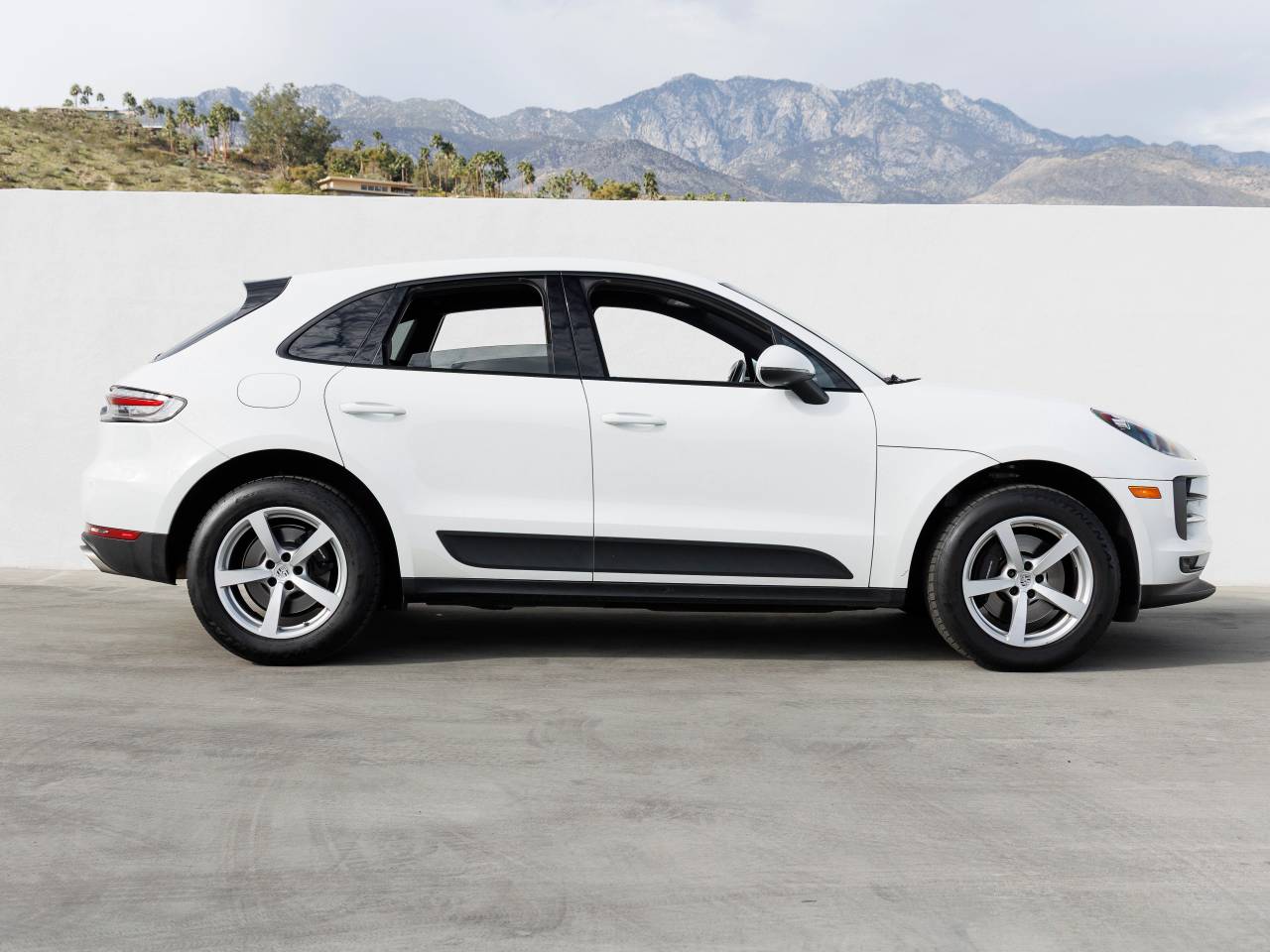 2019 Porsche Macan Macan
