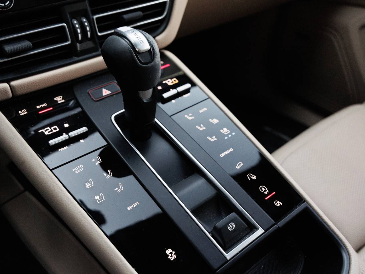 2024 Porsche Macan Macan