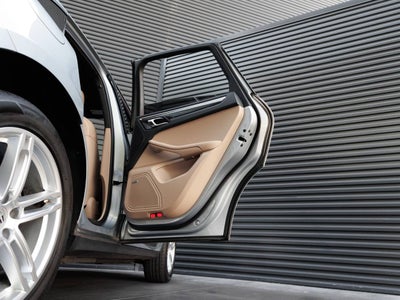 2024 Porsche Macan Macan