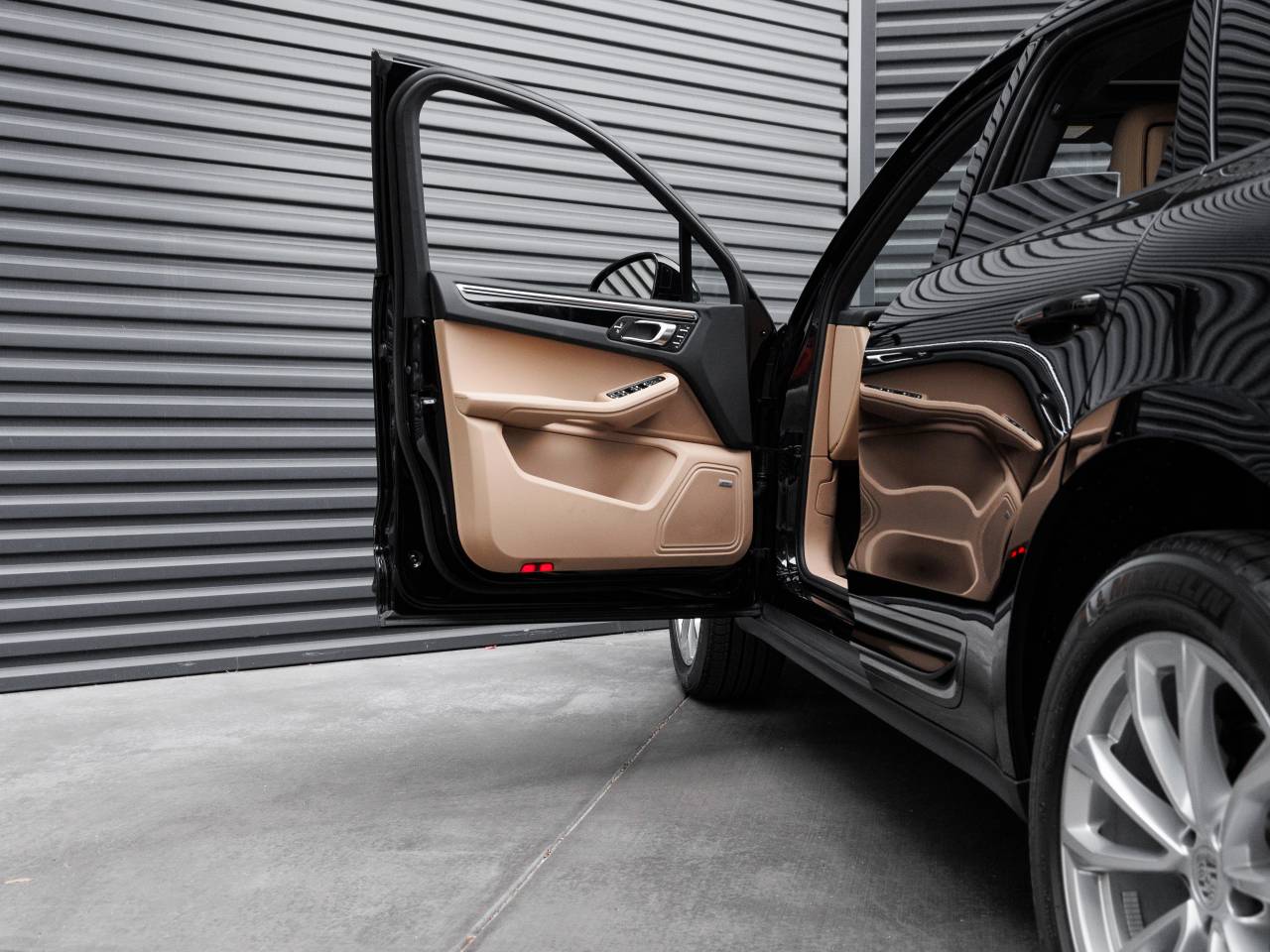 2025 Porsche Macan Macan