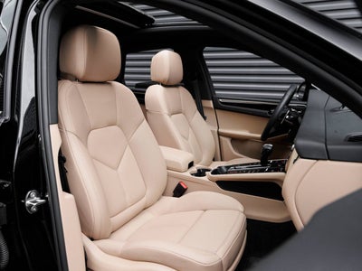 2025 Porsche Macan Macan