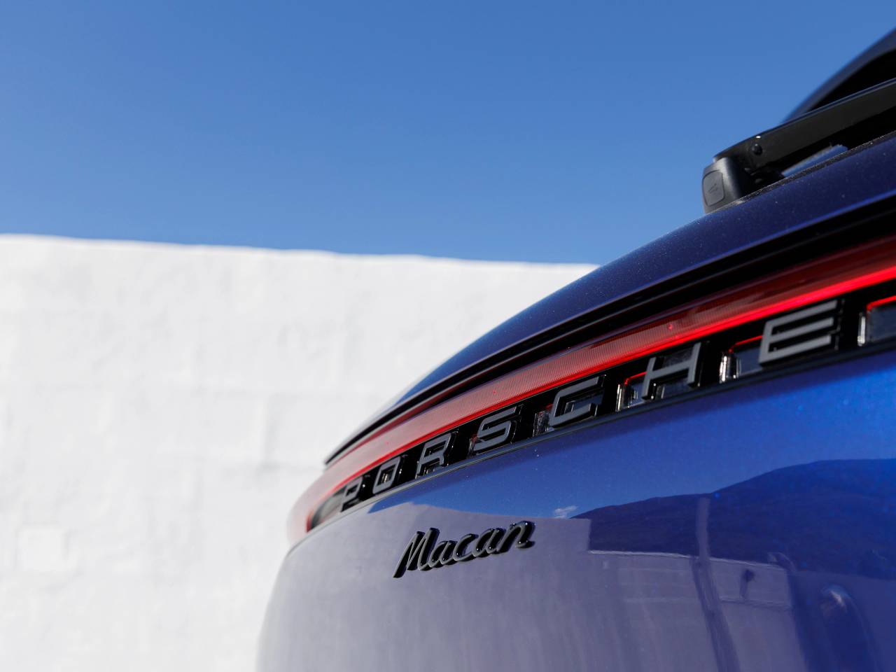 2025 Porsche Macan Macan