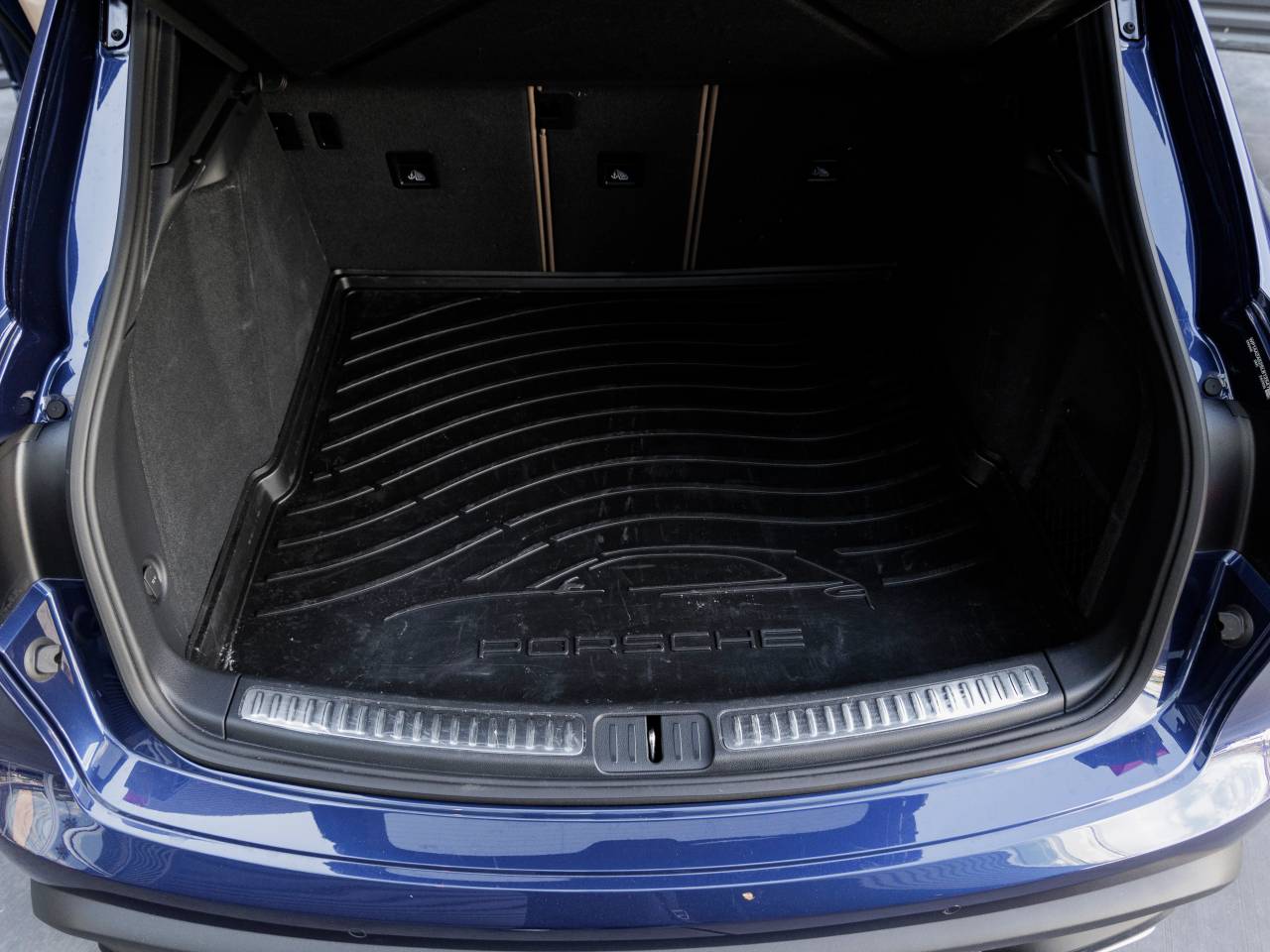 2025 Porsche Macan Macan