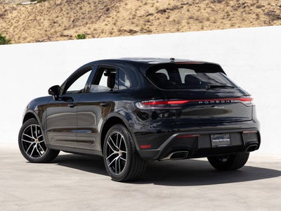 2025 Porsche Macan Base