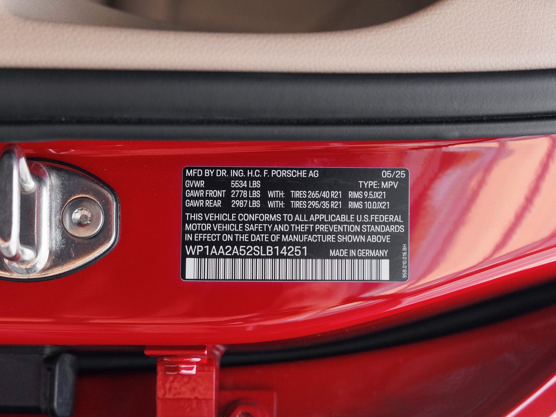 2025 Porsche Macan Macan