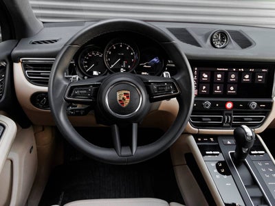2025 Porsche Macan Macan