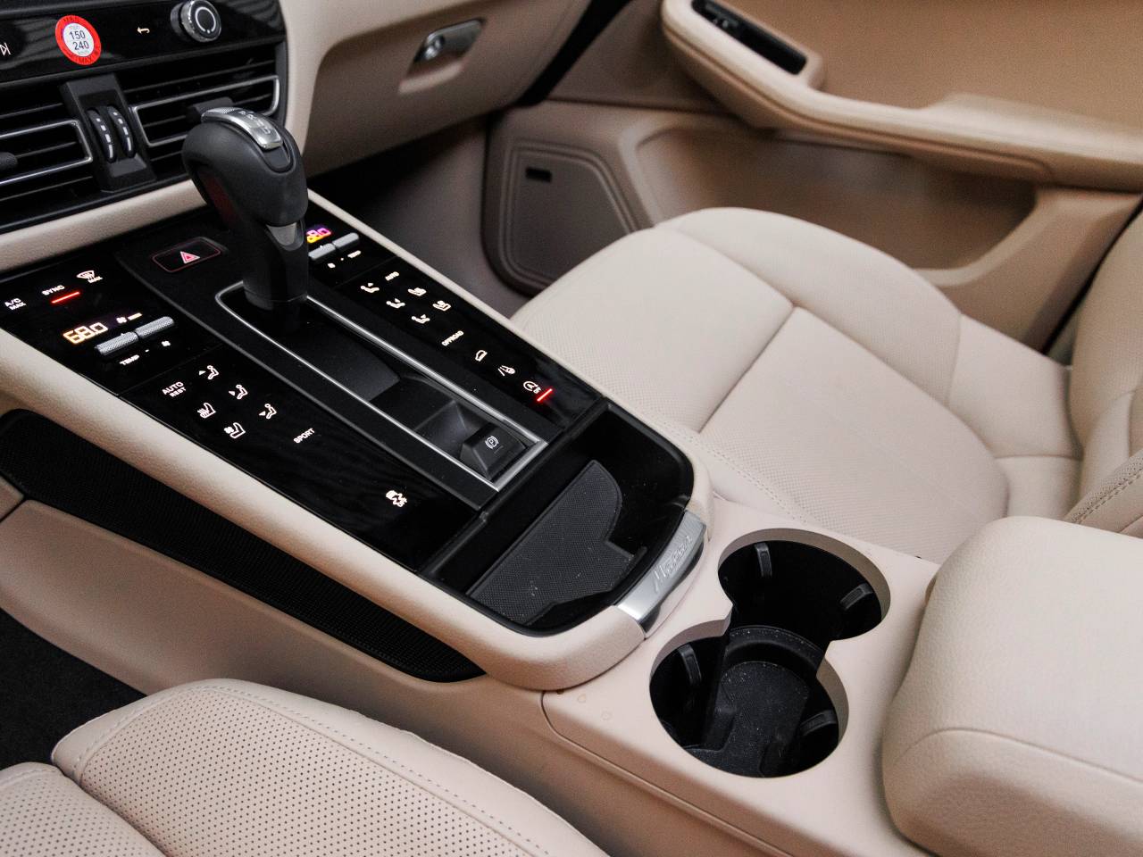 2025 Porsche Macan Macan