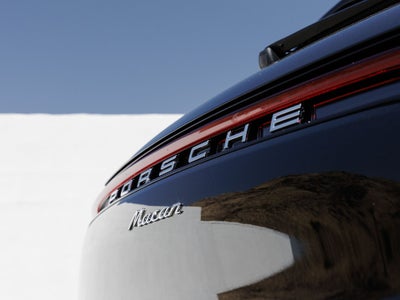 2025 Porsche Macan Macan