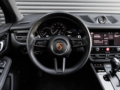 2025 Porsche Macan Macan