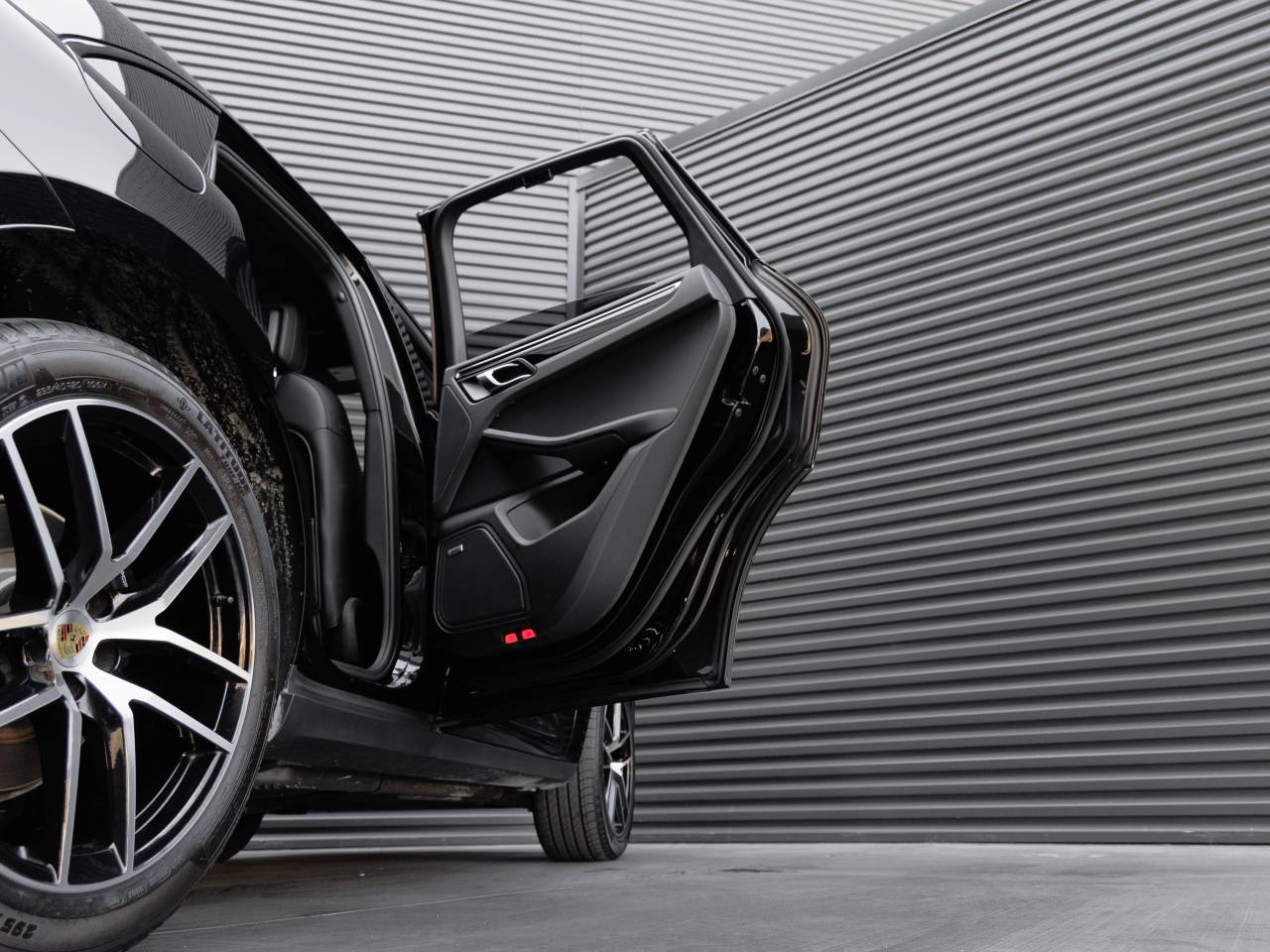 2025 Porsche Macan Macan